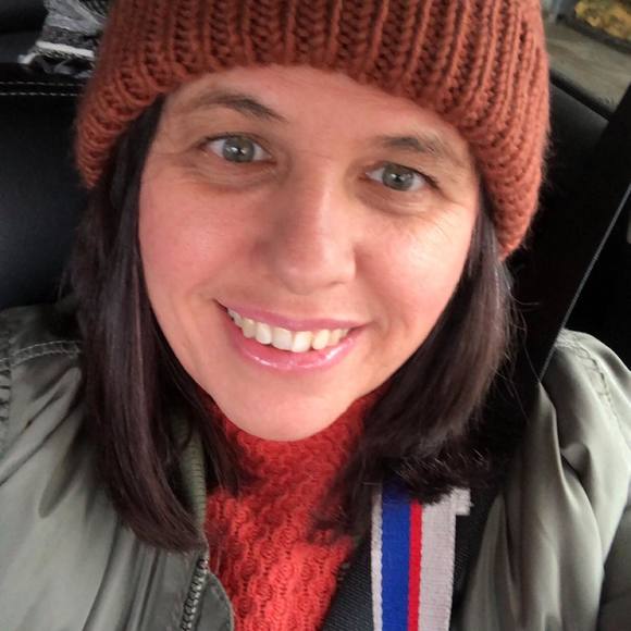 Meet your Posher, Christine - Picture 1 of 1